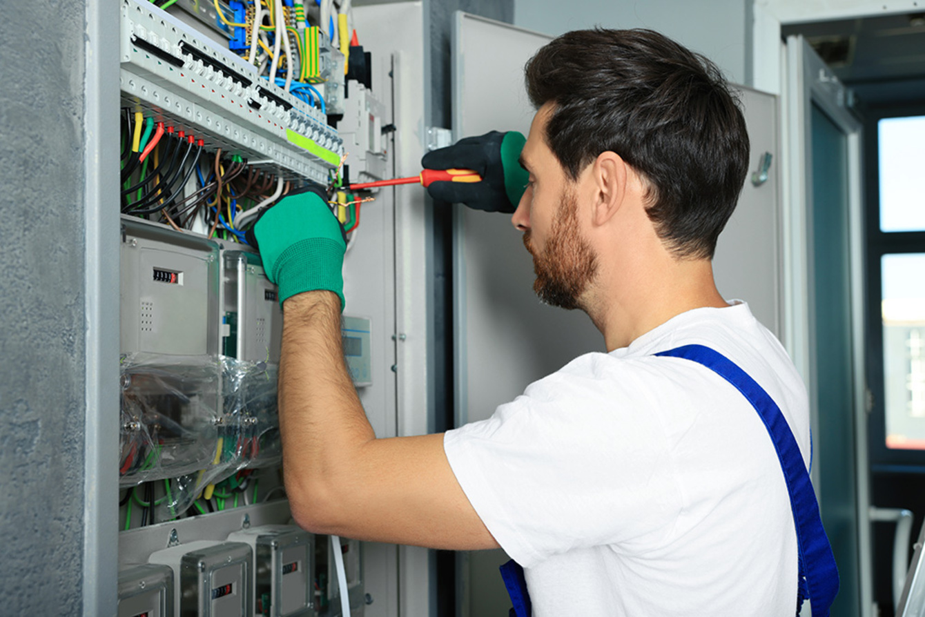Nieder&shy;spannungs&shy;anlagen bei Müller & Grimm Elektrobau GmbH in Heigenbrücken